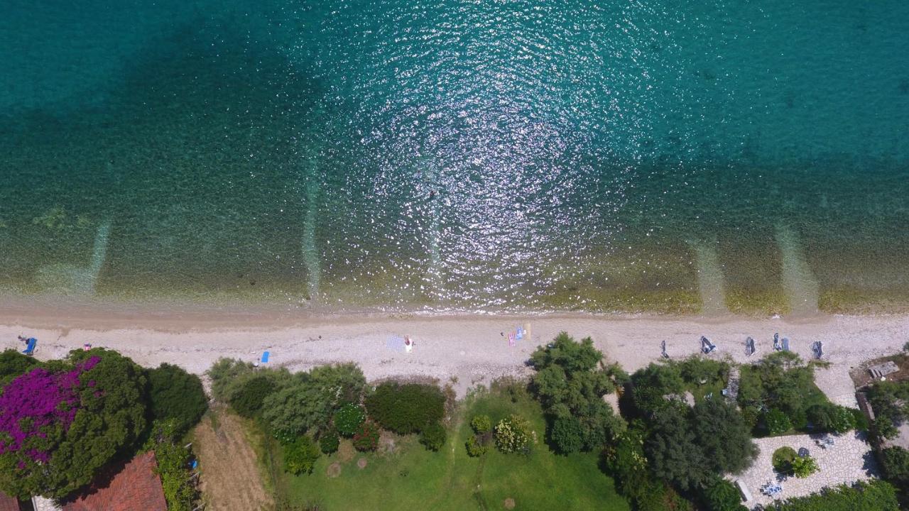 Arokaria Beach House Nikiána Eksteriør bilde